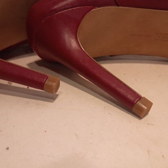 VINCE CAMUTO VP-Maskelynn Sz 7.5US/39EU Maroon Leather Pointy Toe High Heel Mule - Picture 14 of 14